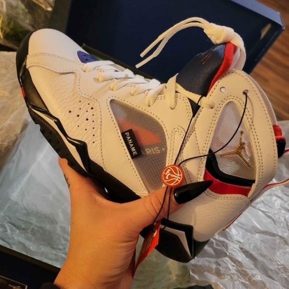 Jordan 7 PSG main image 3